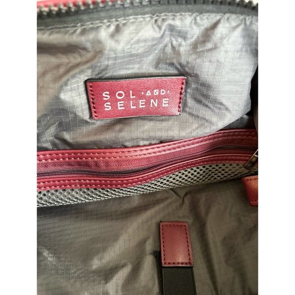 SOL And SELENE Wine Burgundy Nylon Quilted Endurance Tote - Picture 8 of 10